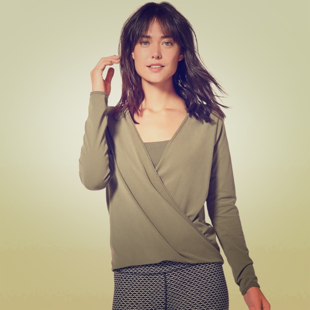 Lululemon Full Freedom LS s6 color Sage with tag